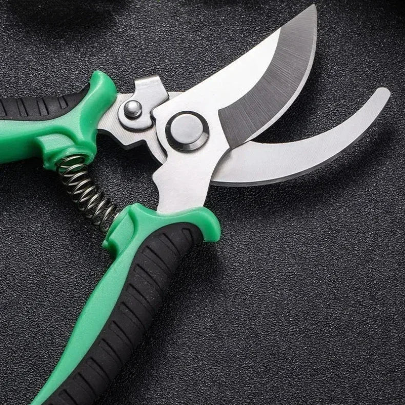 Tesoura de Poda Profissional com Cabo Anatômico Antiderrapante – Corte Preciso e Sem Esforço